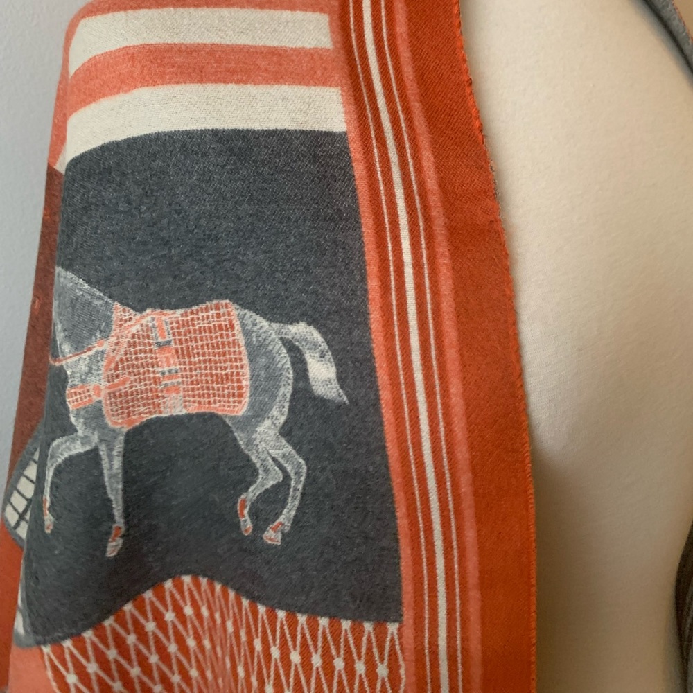 Reversible New Western Horse Scarf Shawl Pashmina Blanket Wrap - Picture 12 of 14